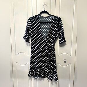 Elodie wrap side tie dress black white polka dot ruffled hem size M